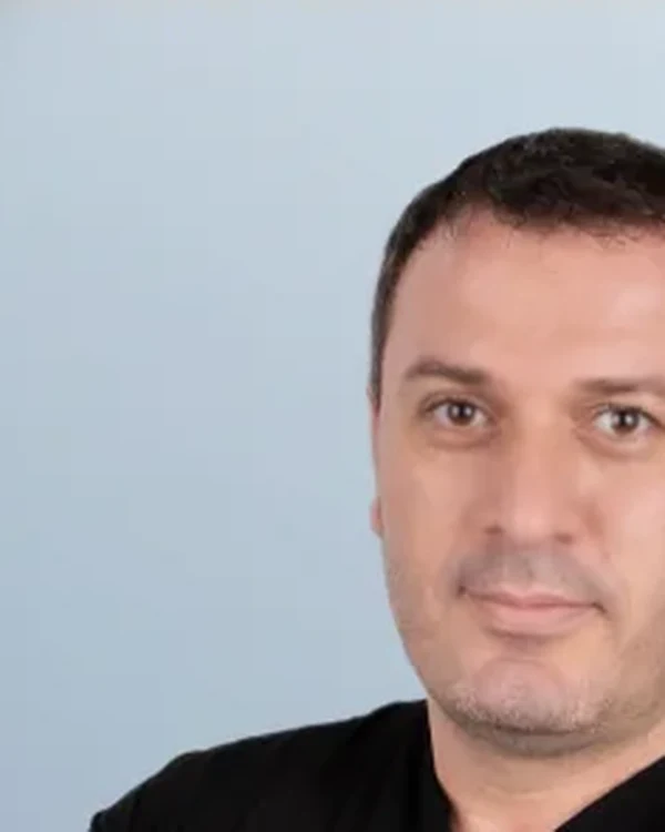 Dr. Ali Bayramoğlu, Cosmetic Dentist at Dentfix Istanbul