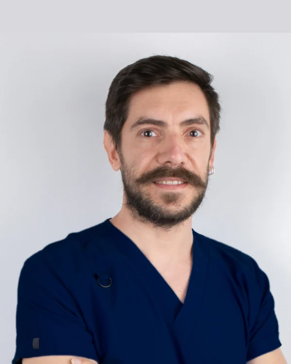 Dr. Melih Kaya — Endodoncista · Dentfix, Şişli, Istanbul