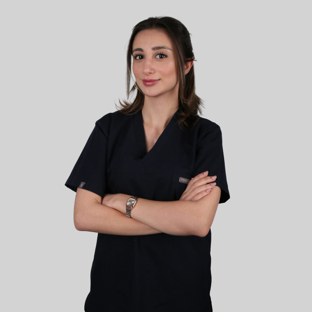 Dentist Assistant İlayda Efsa ÖZCAN